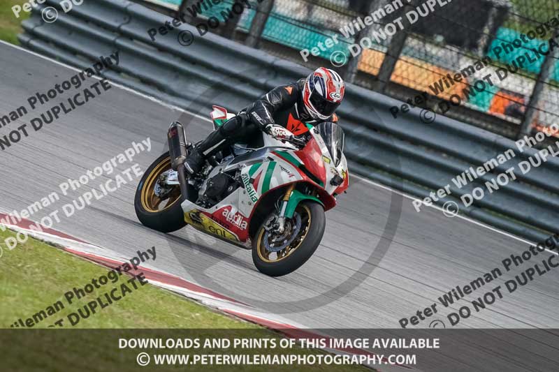 Sepang;event digital images;motorbikes;no limits;peter wileman photography;trackday;trackday digital images